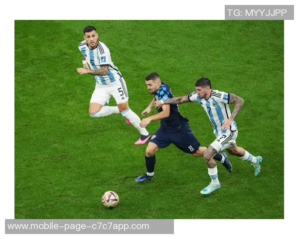 塔雷称魔笛虽年长却在场上展现年轻活力欧战缺席反而带来更多机会 塔雷称魔笛虽年长却在场上展现年轻活力欧战缺席反而带来更多机会