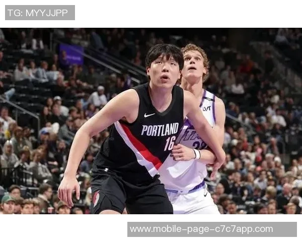 艾顿强势对决戈贝尔上赛季缺席让人遗憾场均数据差距明显 艾顿强势对决戈贝尔上赛季缺席让人遗憾场均数据差距明显