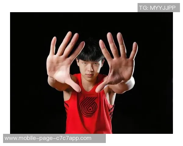 杨瀚森短暂出场仅2分钟展现实力迅速贡献4分令人期待更多表现 杨瀚森短暂出场仅2分钟展现实力迅速贡献4分令人期待更多表现